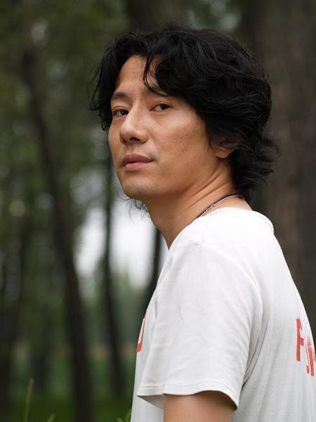 http://www.newswatch247.com/pics/star/pic/e9f48b6cc79842deb14eeb77bb203ad6.jpg