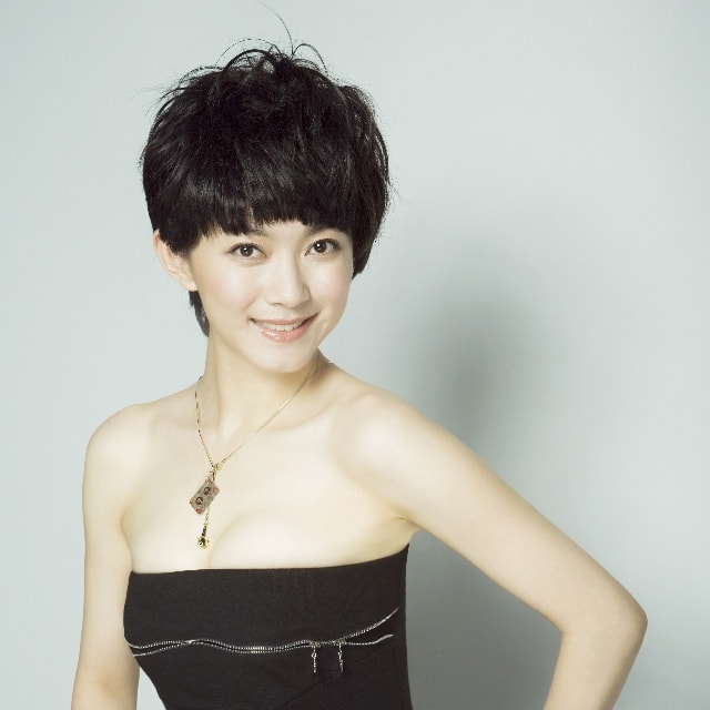 http://www.newswatch247.com/pics/star/pic/eaac0fe96e9db19381905c9e9b065c09.jpg
