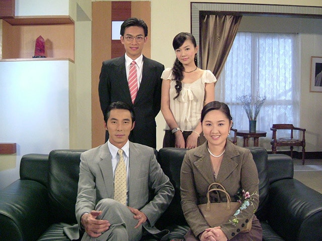 http://www.newswatch247.com/pics/star/pic/eae8/51ae4809c8bdad89b707eab7e654.jpg