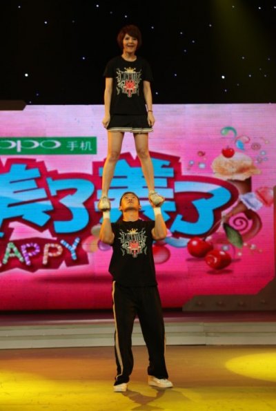 http://www.newswatch247.com/pics/star/pic/eb0ce25f7abf75a70d7f25b67e8525f8.jpg
