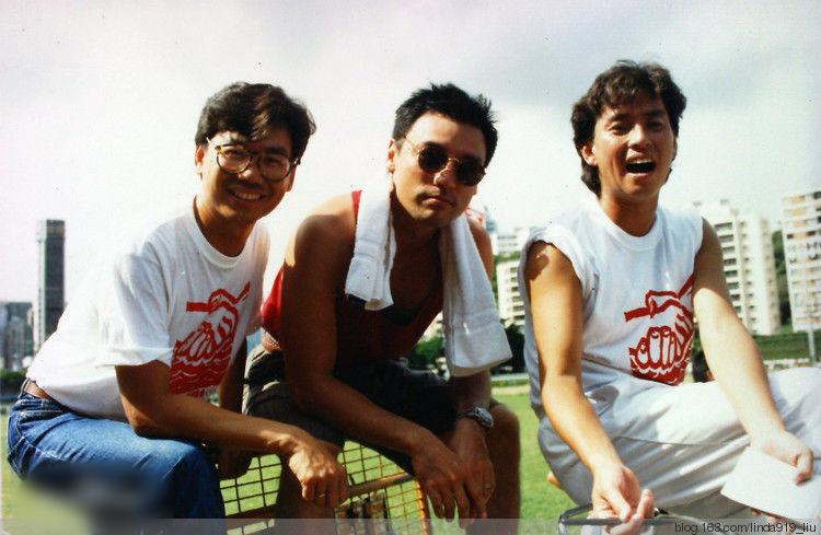 http://www.newswatch247.com/pics/star/pic/eb33324d7b6e1e2a46361c8acdf9c878.jpg