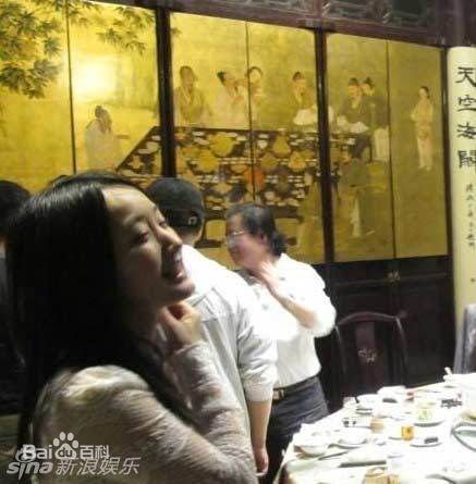 http://www.newswatch247.com/pics/star/pic/eb960e5e8d7f36c74eafe2c4dc462700.jpg