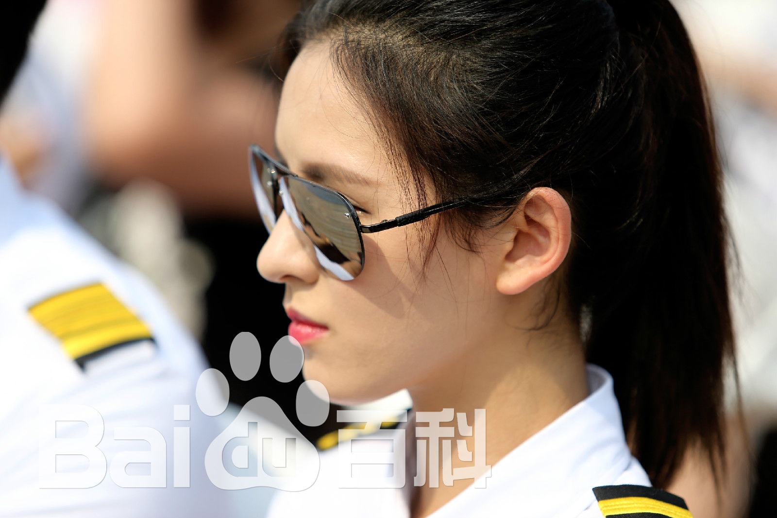 http://www.newswatch247.com/pics/star/pic/ebb092719f3664bf9f316f42669c7b34.jpg