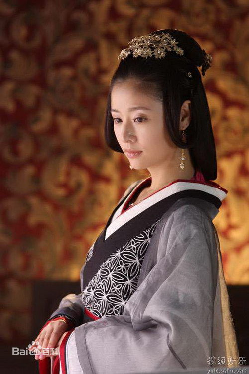 http://www.newswatch247.com/pics/star/pic/ebc87ac5cb1c0042bc8421674a2b8d9b.jpg