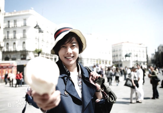 http://www.newswatch247.com/pics/star/pic/ec0a9f4f5891d05bf0704ad508351275.jpg