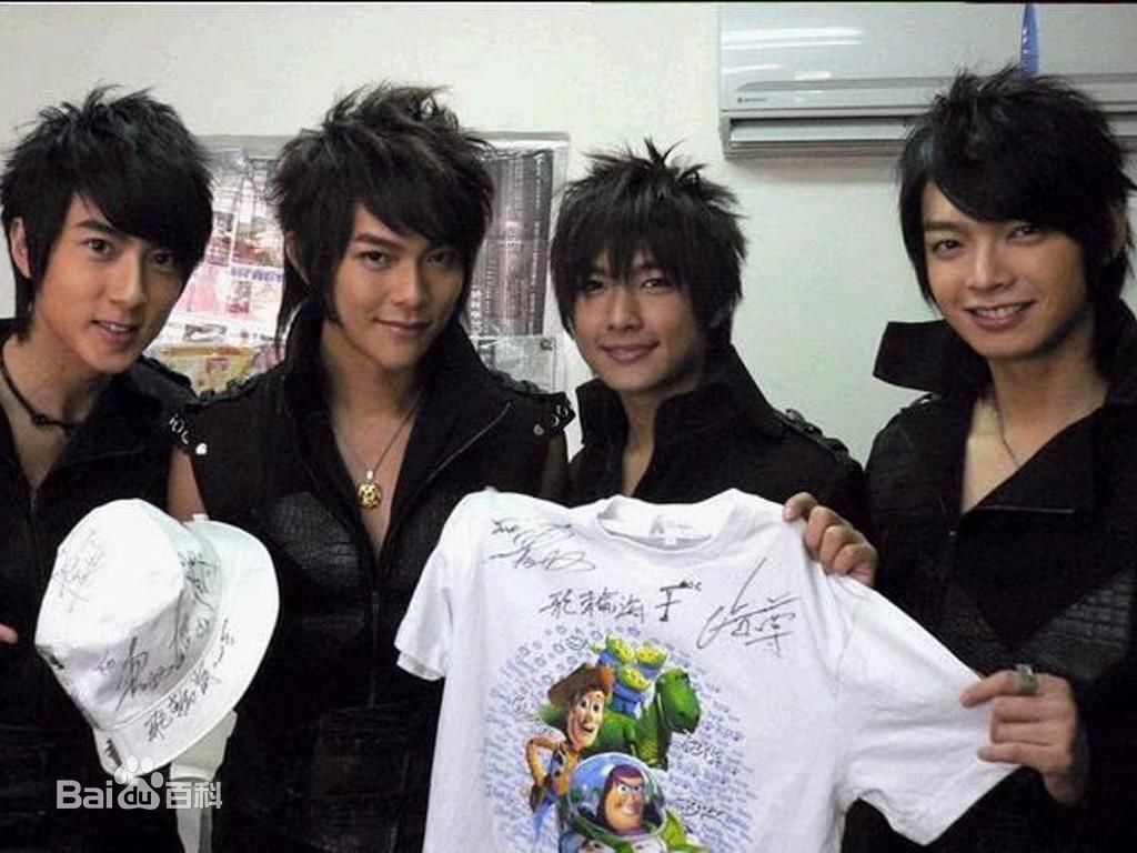 http://www.newswatch247.com/pics/star/pic/ec9276e3bdb43277b18cc07b5f0cde24.jpg