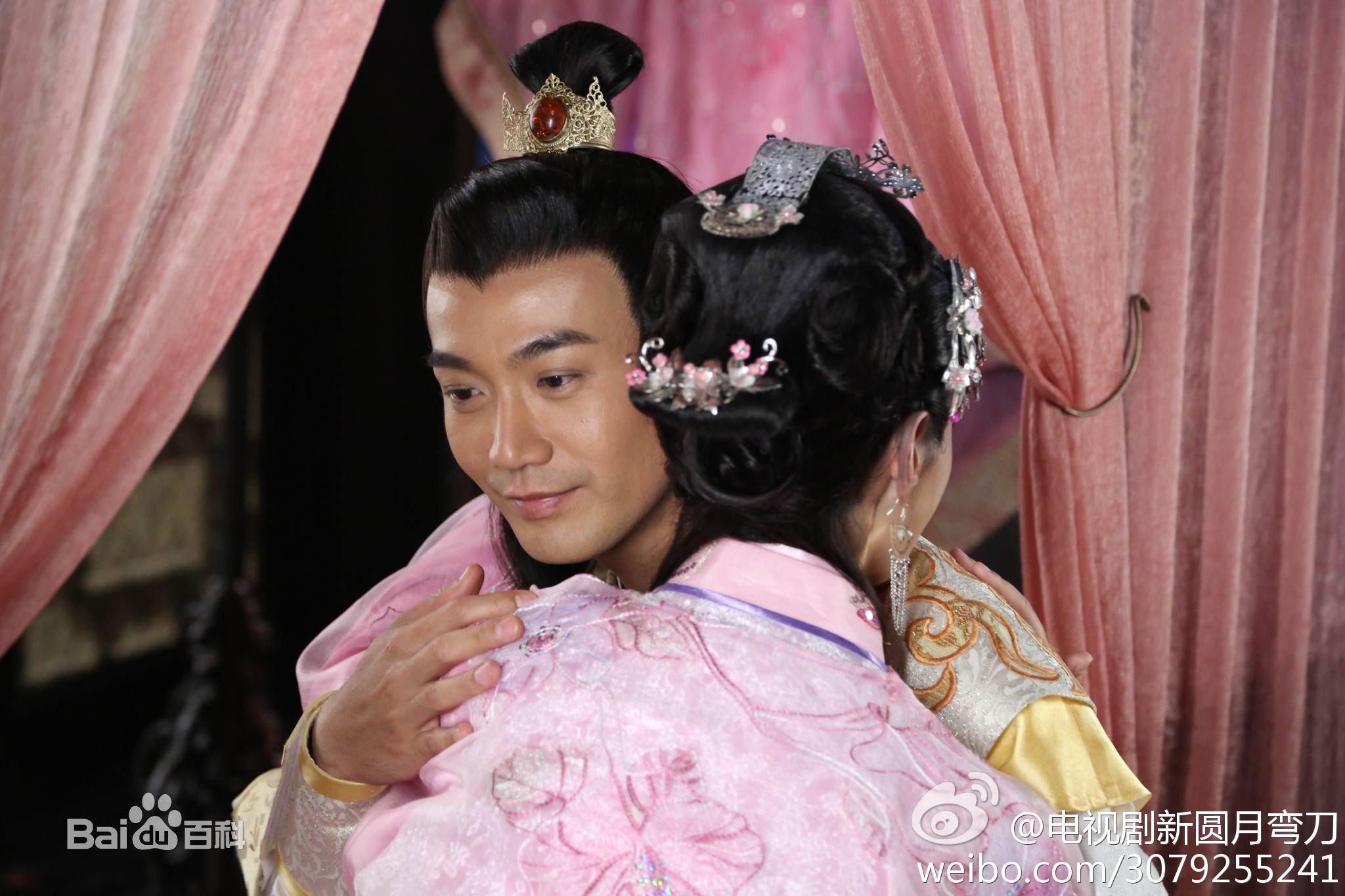 http://www.newswatch247.com/pics/star/pic/ef00f50a1ea687b0540986595cc72c3f.jpg