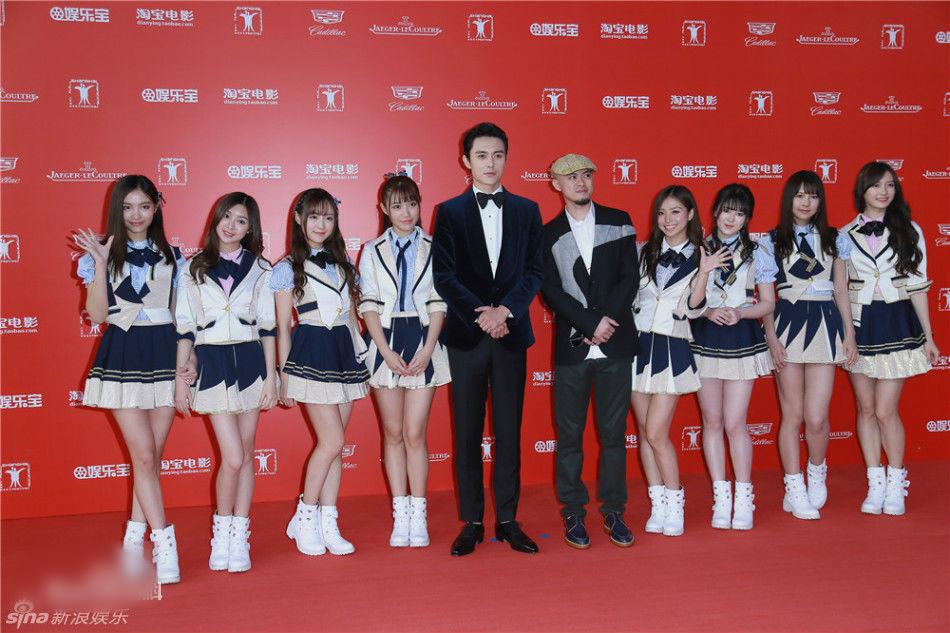 http://www.newswatch247.com/pics/star/pic/efcdd884d3a8fb71f0a1922b2fe2a159.jpg
