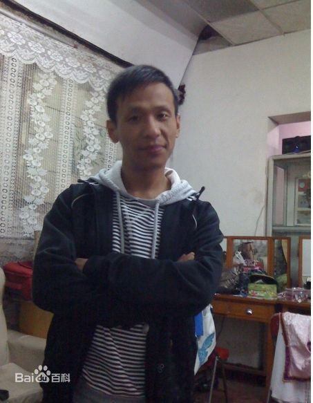 http://www.newswatch247.com/pics/star/pic/f0ac29ac6fe75ee9180236ec3924965f.jpg