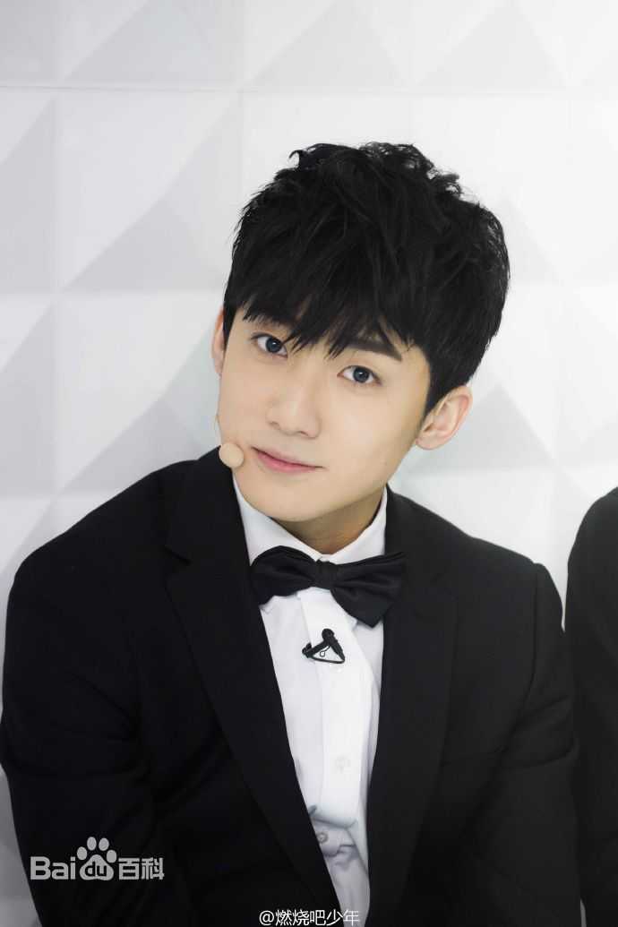 http://www.newswatch247.com/pics/star/pic/f360a1bf6c60921e234eb9a48a34b66f.jpg