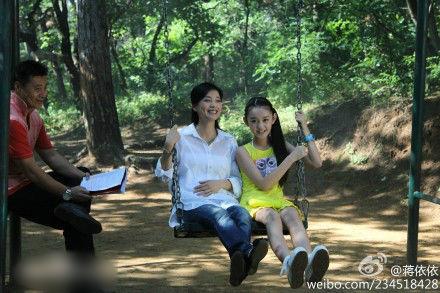 http://www.newswatch247.com/pics/star/pic/f36a728dffed540fdbea294e0de1f920.jpg
