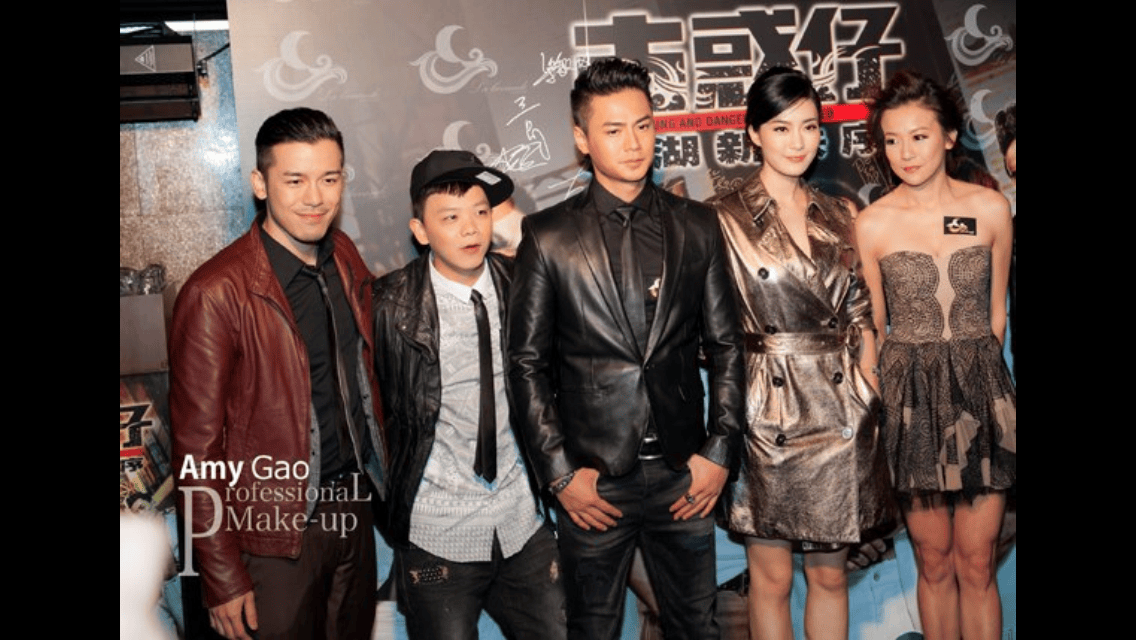 http://www.newswatch247.com/pics/star/pic/f382d5e5624341ec2e94225e55dd7ddd.jpg