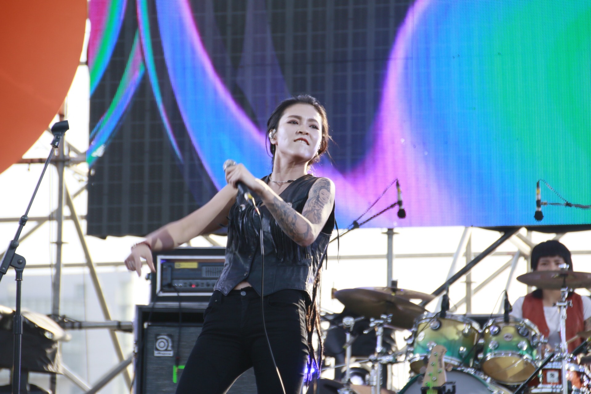 http://www.newswatch247.com/pics/star/pic/f429/6debc0c8cc6257d23e3f9ed540ae.jpg