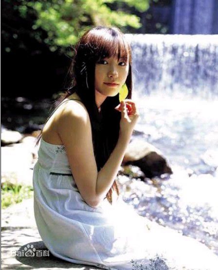 http://www.newswatch247.com/pics/star/pic/f4770f95d0f51b023963623a081bf3d1.jpg
