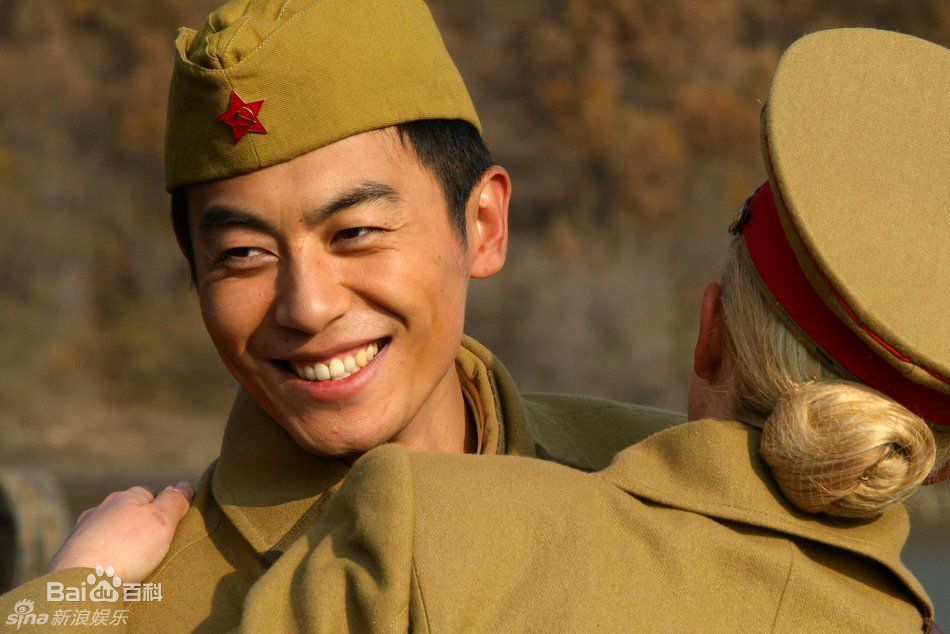 http://www.newswatch247.com/pics/star/pic/f4e5e49bf52d58081cb99b9c53e93638.jpg