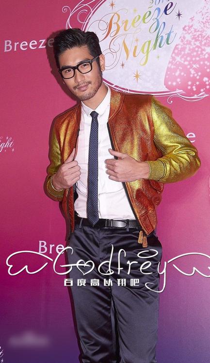 http://www.newswatch247.com/pics/star/pic/f5459b760c12e756365af2192a3703b5.jpg