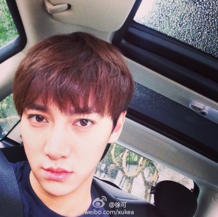 http://www.newswatch247.com/pics/star/pic/f5750ff75851ed14adc509babe95e3a2.jpg