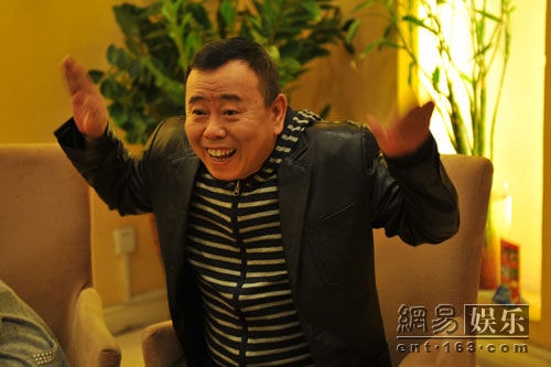 http://www.newswatch247.com/pics/star/pic/f585a7bd38d70874d5a8d37782ea9b3d.jpg