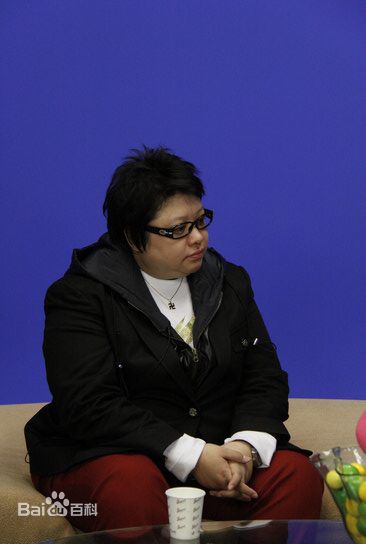 http://www.newswatch247.com/pics/star/pic/f598d20b24a1e72522f860dd4b5dddd2.jpg