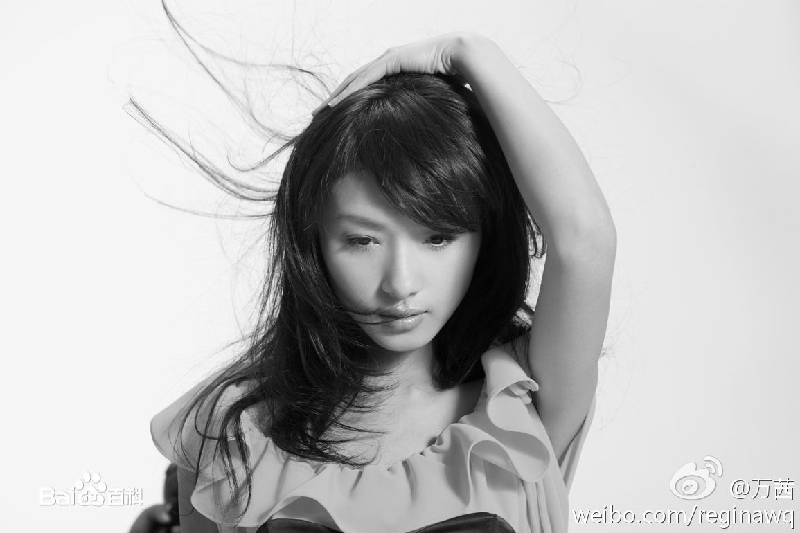 http://www.newswatch247.com/pics/star/pic/f694dbbfb850be4302eb7005008a7712.jpg