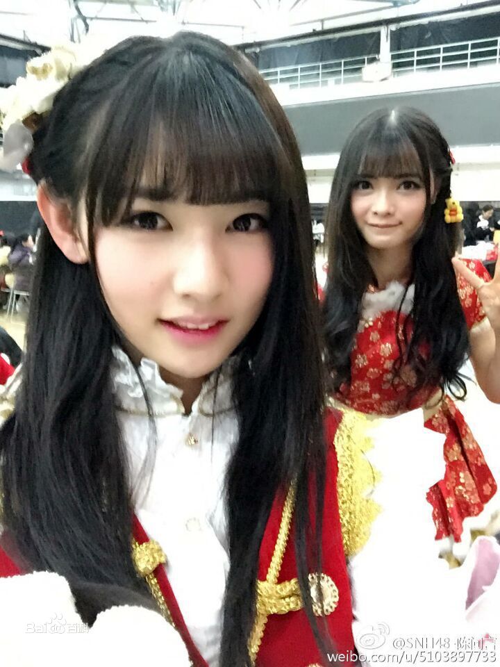 http://www.newswatch247.com/pics/star/pic/f6c31537fe7d415231c945adb3c37f5d.jpg