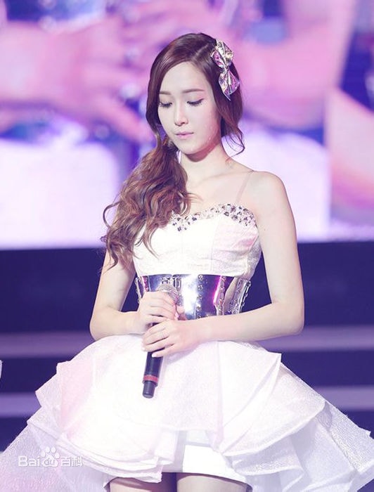http://www.newswatch247.com/pics/star/pic/f6ea38783745d589d2527cc74103133b.jpg