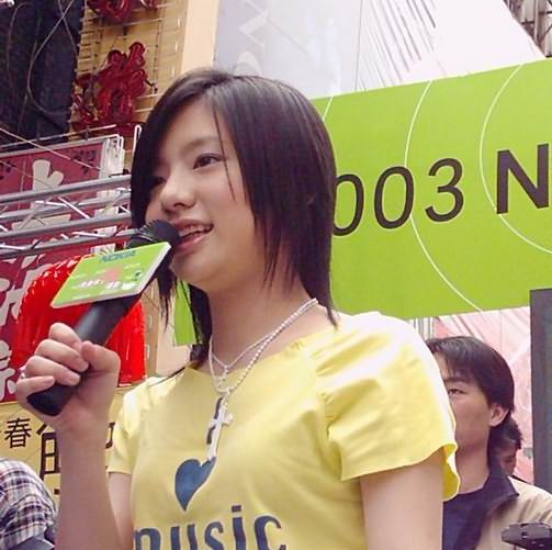 http://www.newswatch247.com/pics/star/pic/f6f468252d2773a7654d0c680763fb35.jpg
