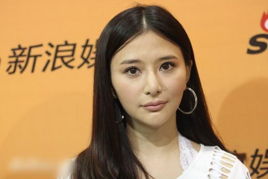 http://www.newswatch247.com/pics/star/pic/f73fe11550bc7ede1fd9a88ccb613517.jpg