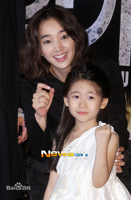http://www.newswatch247.com/pics/star/pic/f749460a8f41aa12a66e31e91f351de6.jpg