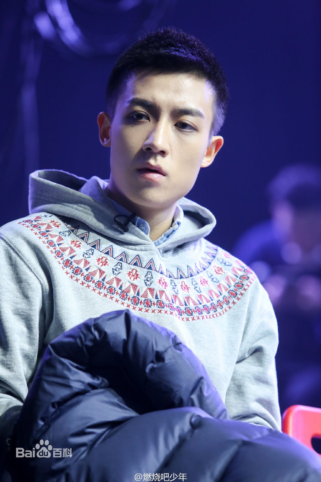http://www.newswatch247.com/pics/star/pic/f78dc5f02f944cb0efae0a136d9abfea.jpg