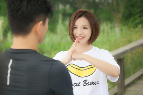 http://www.newswatch247.com/pics/star/pic/f79a/b642ee2d01ed5e907ec41e9c07a4.jpg