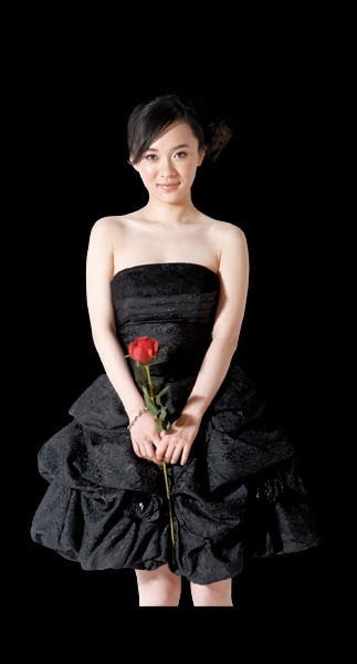 http://www.newswatch247.com/pics/star/pic/f7b7953f52a569bacc1574288dee2677.jpg