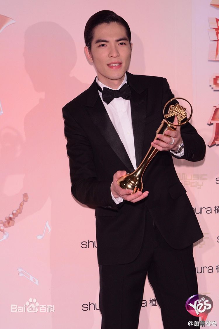 http://www.newswatch247.com/pics/star/pic/f7ea5df2e07e6803932c3b83b6fa65e2.jpg