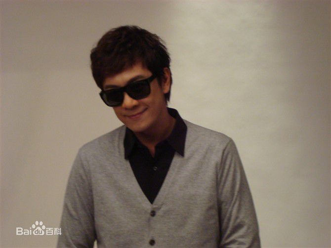 http://www.newswatch247.com/pics/star/pic/f8bd5f3ec653bc8190be10535aa9c82f.jpg