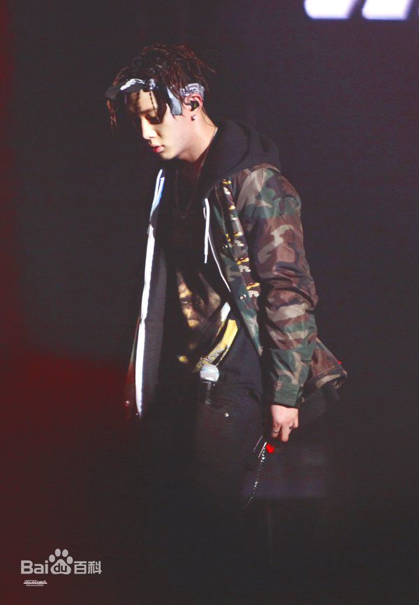 http://www.newswatch247.com/pics/star/pic/f93e91d498c33d46be4f6fb0a26fc57e.jpg