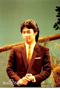 http://www.newswatch247.com/pics/star/pic/fa8f157c08c4efe4cf015883c151de2c.jpg
