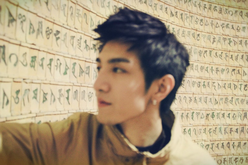 http://www.newswatch247.com/pics/star/pic/fb26a9fab6db840dcd976b52b342abc1.jpg