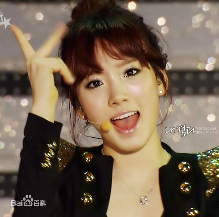 http://www.newswatch247.com/pics/star/pic/fb5958ee663d6dbfde3e1b65c8cb7de6.jpg