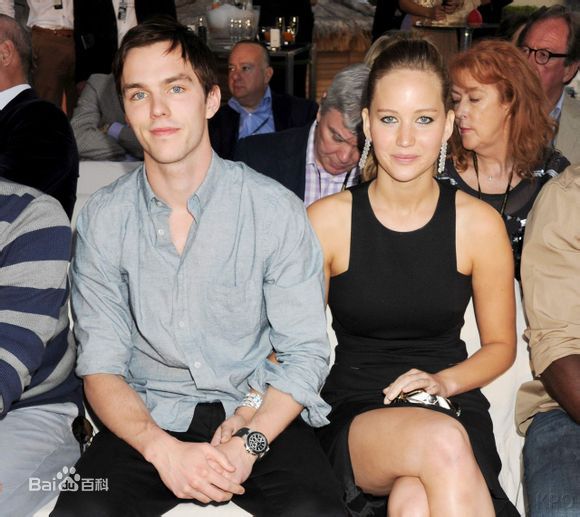 http://www.newswatch247.com/pics/star/pic/fb77e5fdca5c0d04af3b1dccc9b1773c.jpg