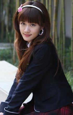 http://www.newswatch247.com/pics/star/pic/fc14c826555efb27d3abb8f77bdba4e2.jpg