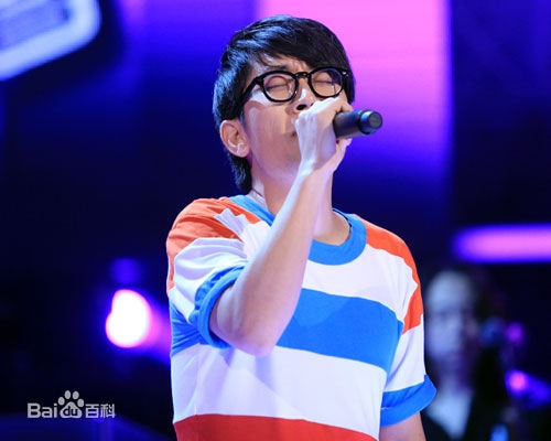 http://www.newswatch247.com/pics/star/pic/fc413bdb8a1a98328ac68d8f1cc86a16.jpg