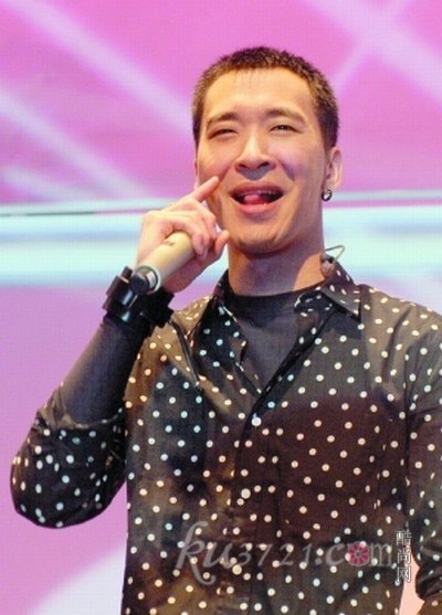 http://www.newswatch247.com/pics/star/pic/fcd1/ae7c1a5099a8444d2b1012c5927e.jpg