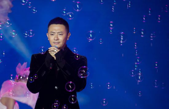 http://www.newswatch247.com/pics/star/pic/fe597b1b1bc480576a01e890c5146f1b.jpg