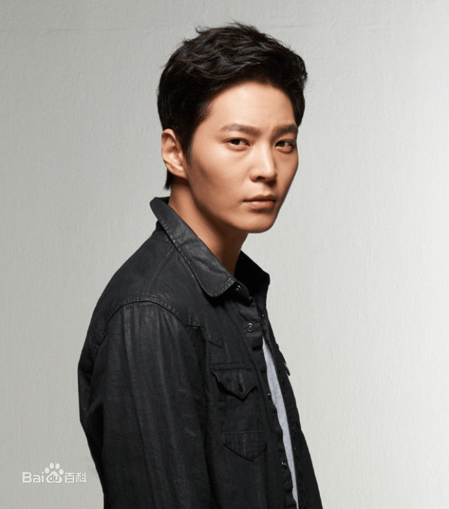 http://www.newswatch247.com/pics/star/pic/ff5e018f7d96d4ba74302c7cb59df672.jpg