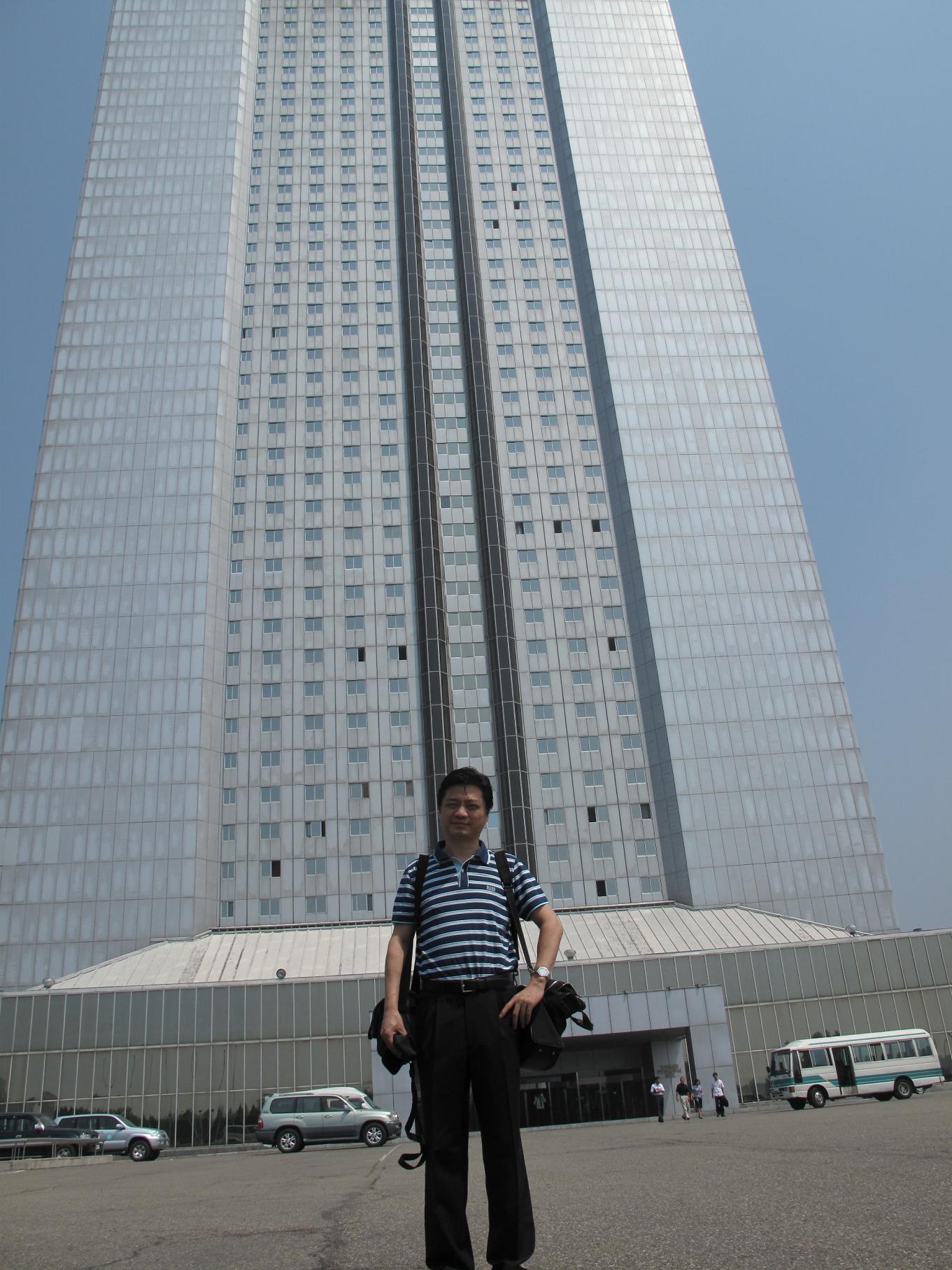 http://www.newswatch247.com/pics/star/pic/ff6fb19132a59ca19d035e8a3fef4bfb.jpg