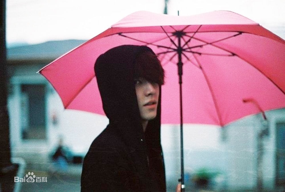 http://www.newswatch247.com/pics/star/pic/ffe1ed9dcd582ffb01ad254ce9cc0e91.jpg